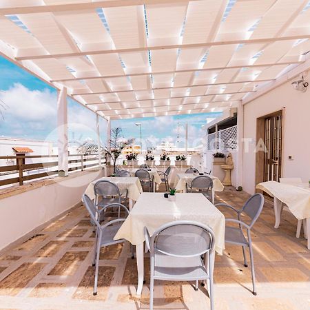 Lory'S House Hotel Porto Cesareo Bagian luar foto