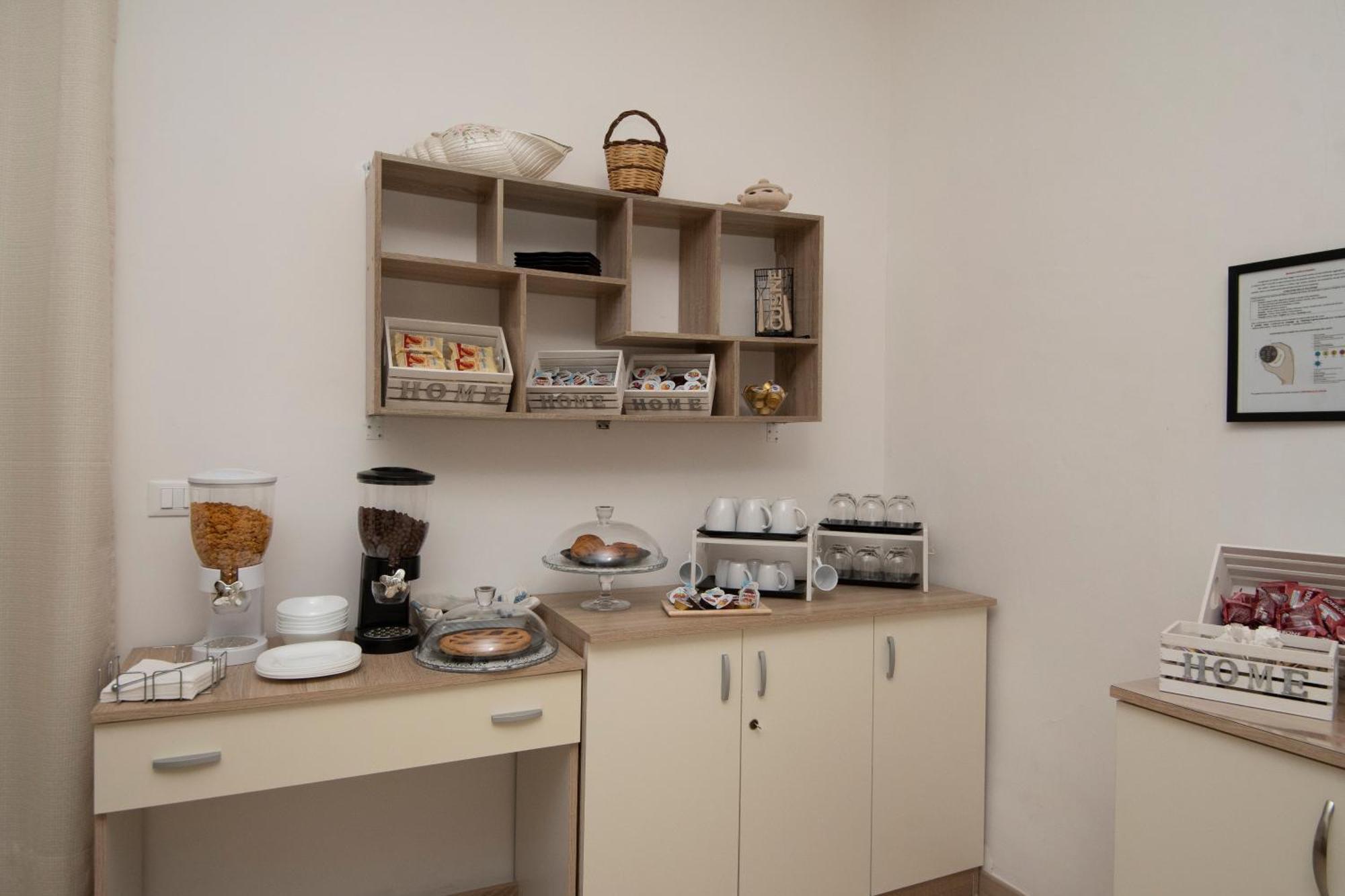 Lory'S House Hotel Porto Cesareo Bagian luar foto